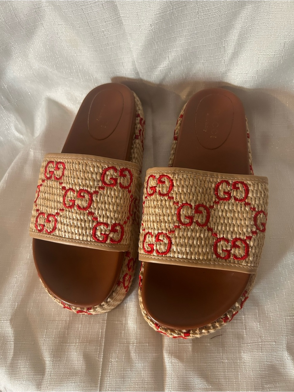 Gucci Beige Raffia Slide Mules with Red GG Embroidery